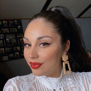 Meet your Posher, Salma